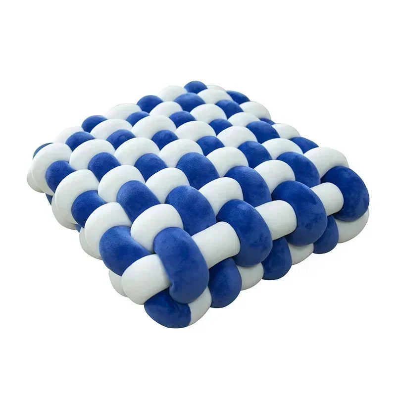 Scandinavian Knot Cushion